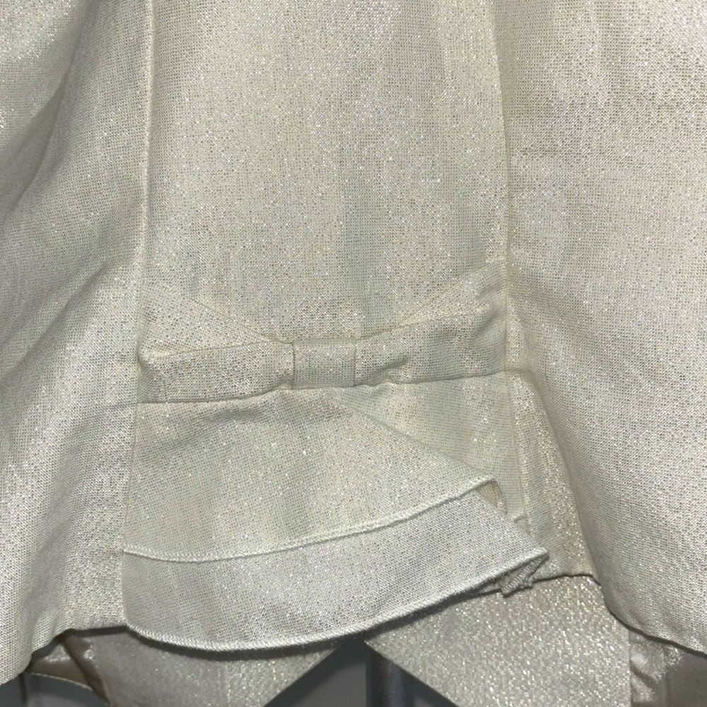Shimmering Cream Vest - Picture 4 of 8